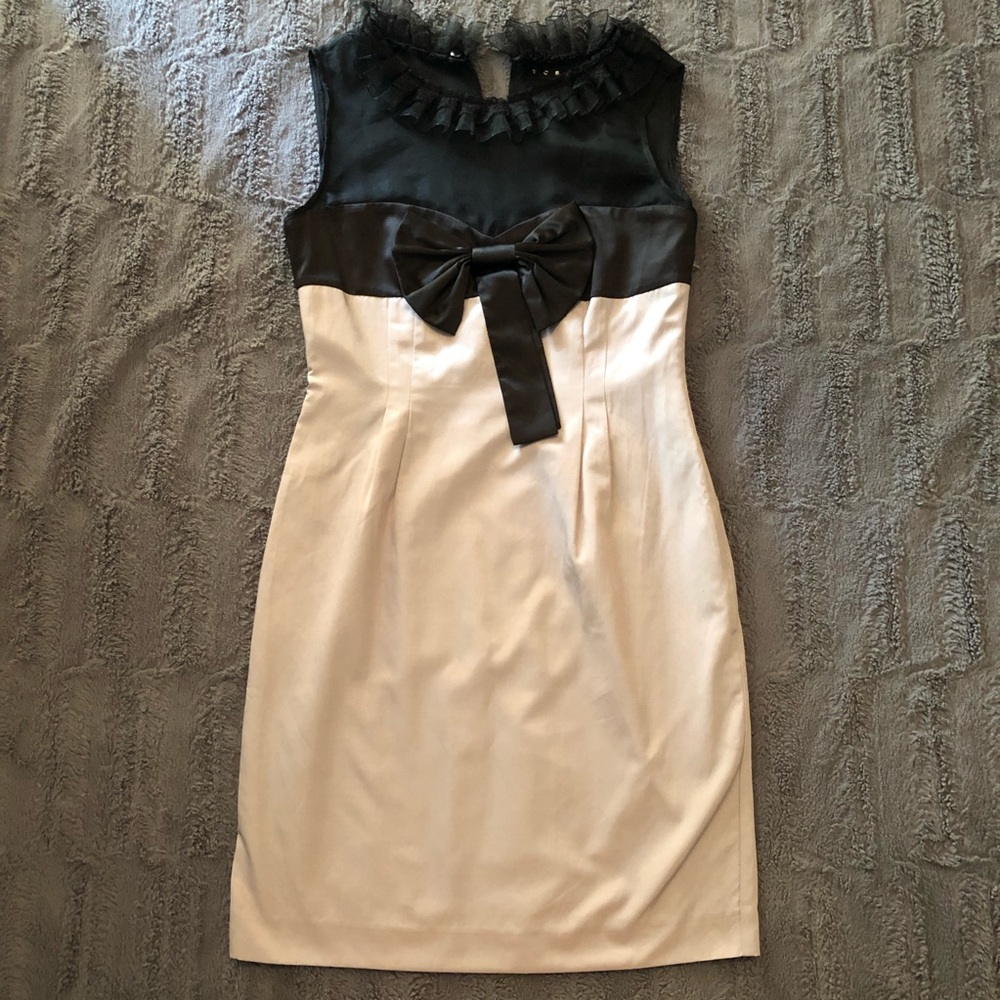 Classic Two-Toned midi dress